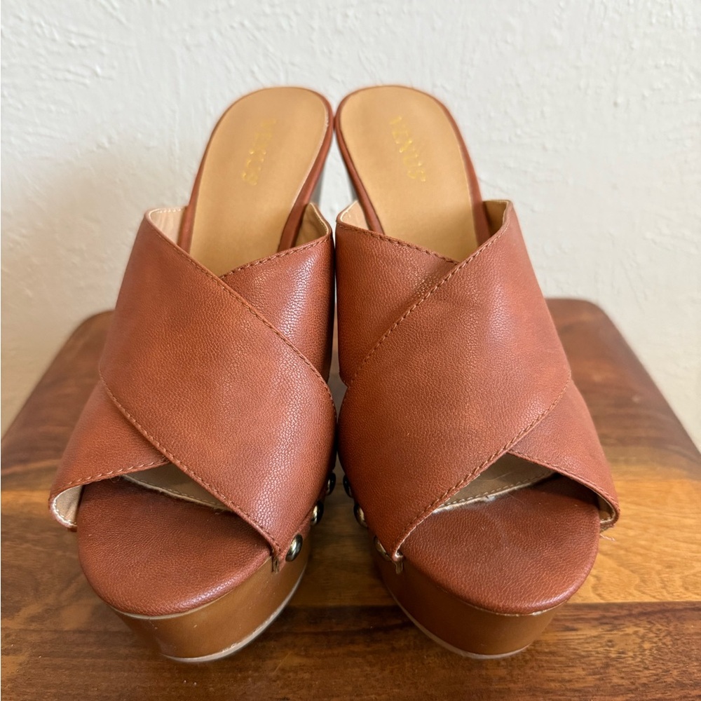 Venus Women's Brown Leather Platform Mules